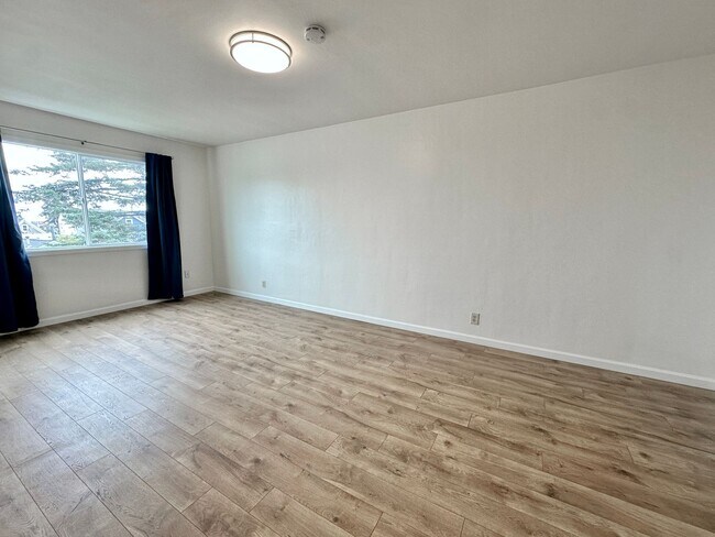 Building Photo - 251 Texas St