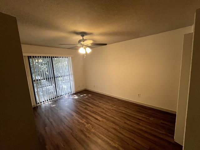 Building Photo - 4121 Avondale Ave
