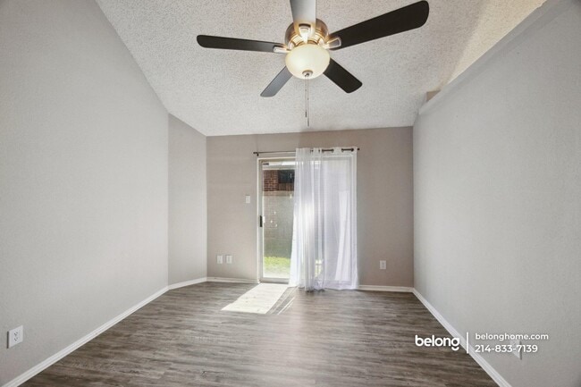 Building Photo - 6920 Driffield Cir