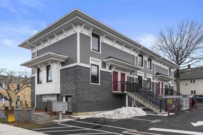 Building Photo - 585 Hoboken Rd