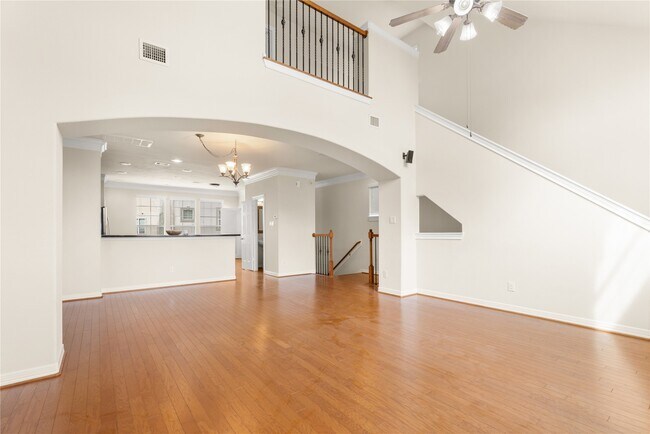 Building Photo - 3334 Clearview Villa Way