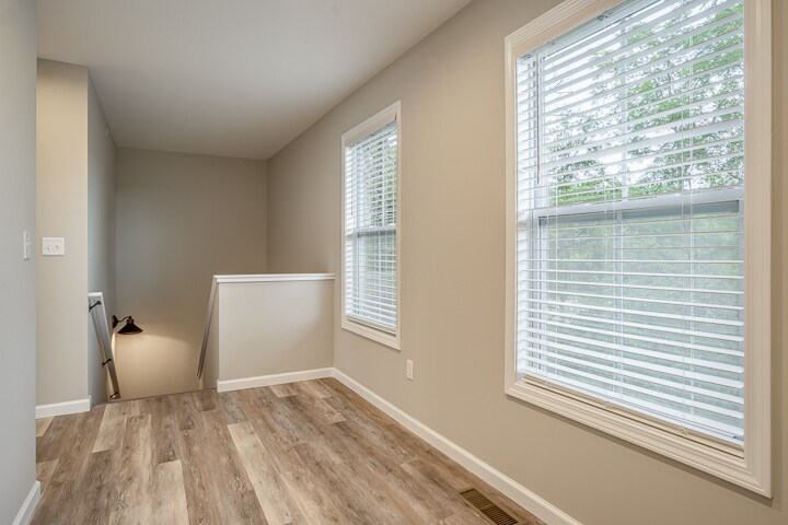 Building Photo - 1127 N Washington Ave