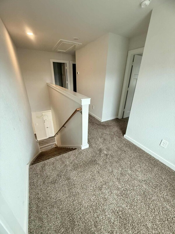 Building Photo - 1218 Amistad Lp