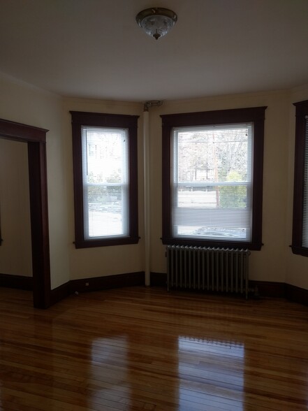 Building Photo - 175 Summer St