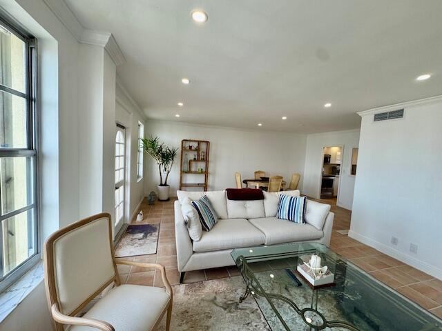 Building Photo - 3475 S Ocean Blvd