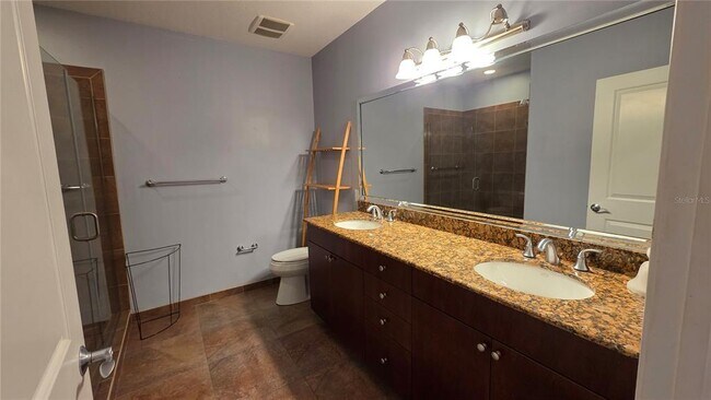 Building Photo - 628 Cleveland St