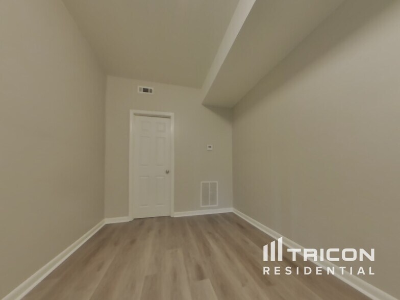 Building Photo - 5181 St Claire Pl