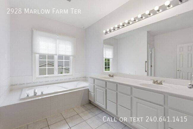 Building Photo - 2928 Marlow Farm Terrace