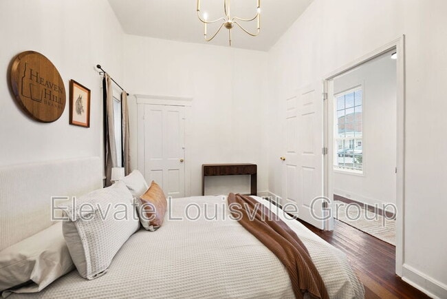 Building Photo - 915 S Shelby St