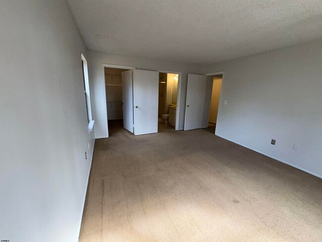 Building Photo - 75 Liberty Ct