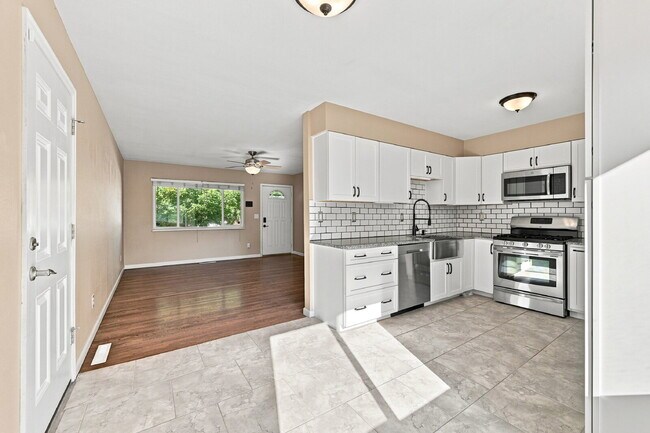 Building Photo - $2,195.95, 5-bed, 2.5-bathroom located in Colorado Springs with a fenced backyard.