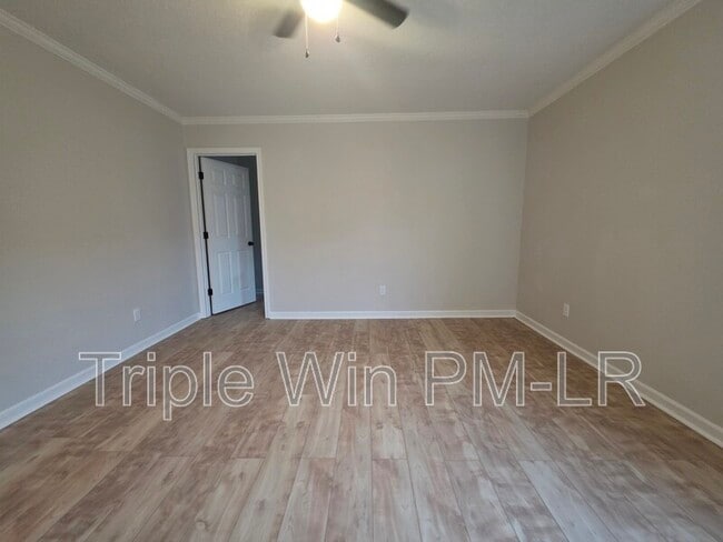 Building Photo - 66 Nevada Ln