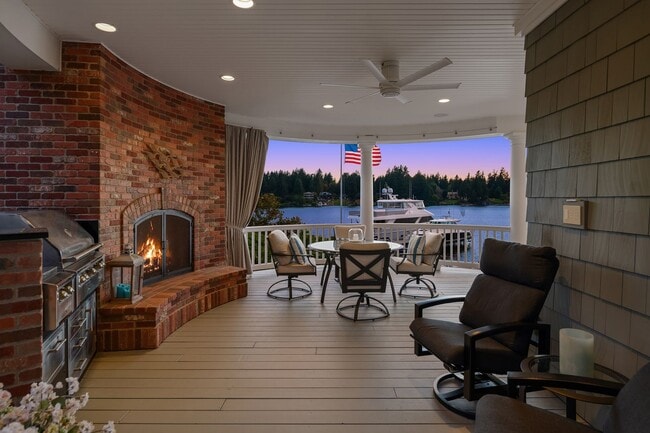 Building Photo - 5bd/5.5ba Yarrow Point Home