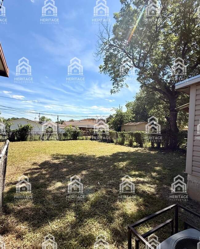 Building Photo - 5809 Kilpatrick Ave