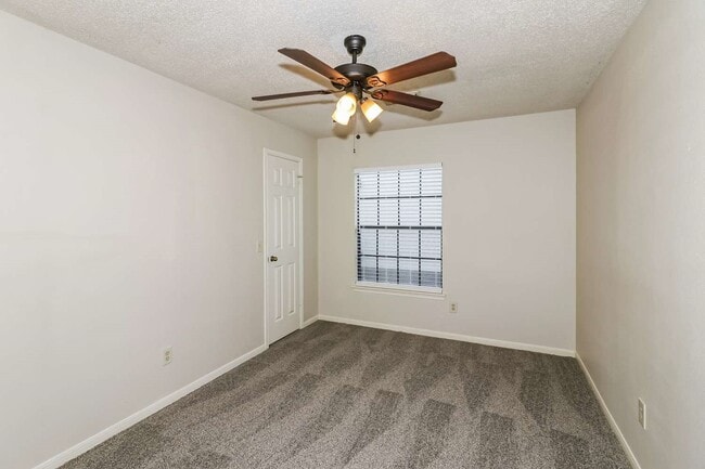 Building Photo - 22947 Benbury Dr