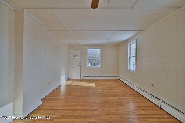 Building Photo - 1307 Wood St