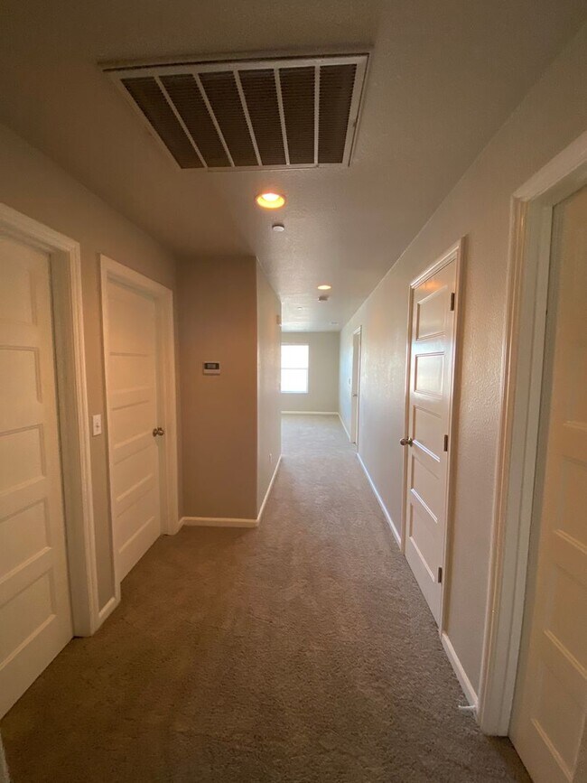 Building Photo - 3461 Alcove Way