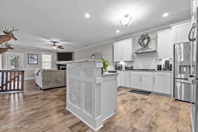 Building Photo - 217 Thistleberry Dr