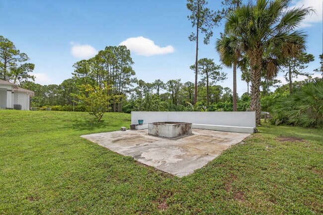Building Photo - 16215 83rd Pl N