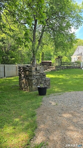 Building Photo - 157 S River Rd