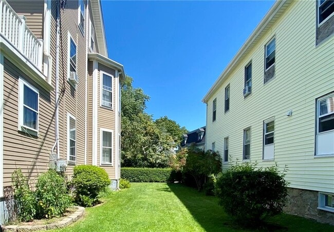 Building Photo - 30 Gould St