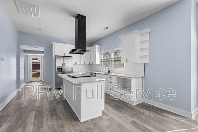 Building Photo - 401 Hart Ave