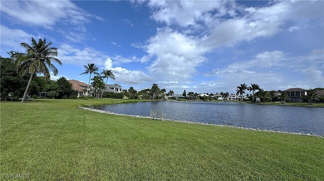 Building Photo - 4170 Crayton Rd