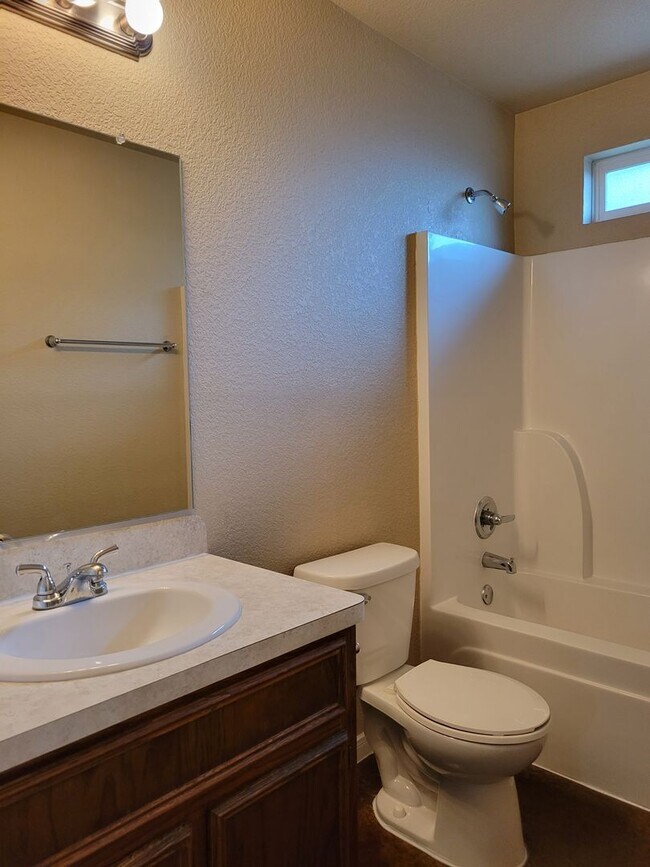 Building Photo - 101StoneCanyon