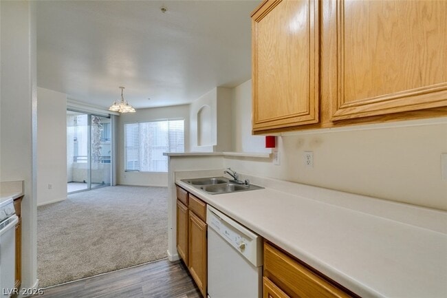 Building Photo - 7143 S Durango Dr