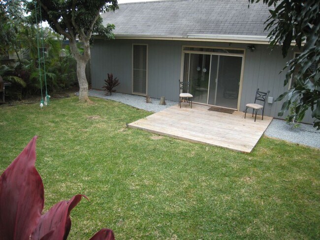 Building Photo - Mililani Town - Single story house with fe...