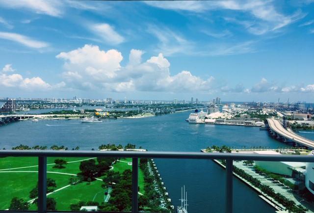 Building Photo - 900 Biscayne Blvd