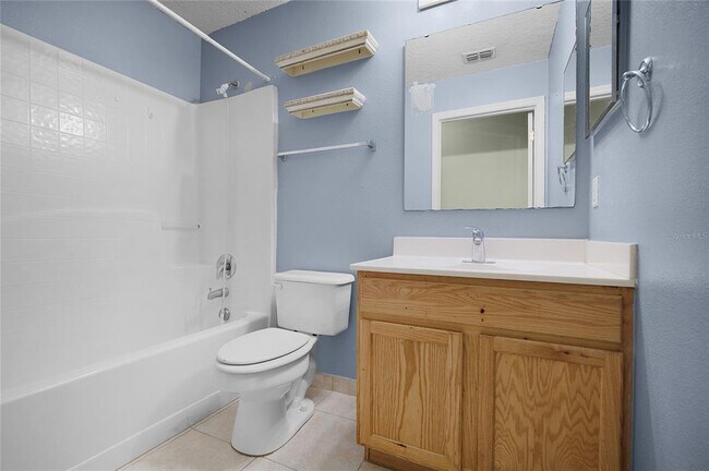 Building Photo - 265 Jocelyn Dr