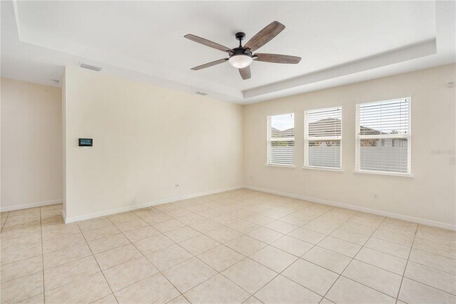 Building Photo - 5401 Suncatcher Dr