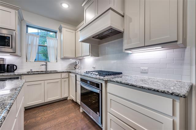 Building Photo - 550 Cobblestone Ln