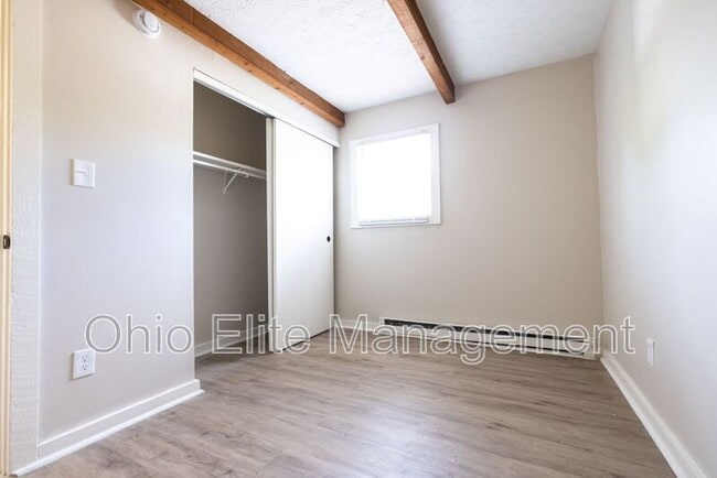 Building Photo - 3090 Grasmere Ave