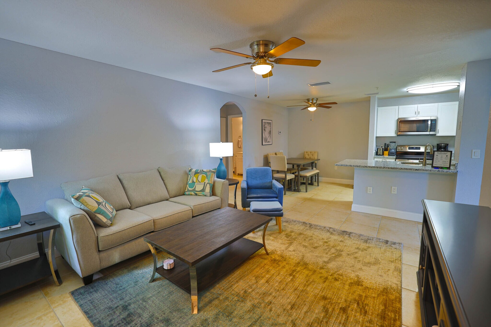 Building Photo - 8933 Manor Loop