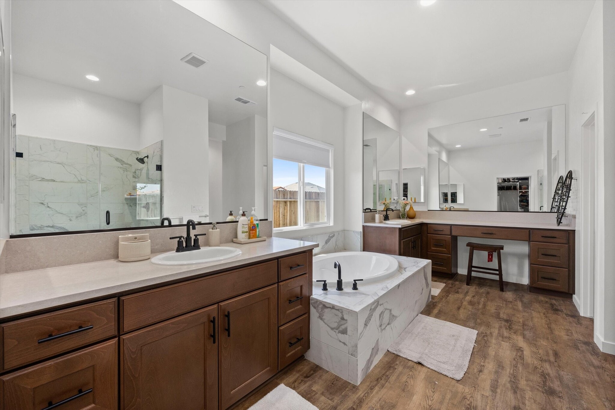 Building Photo - 815 Gilsum Ct