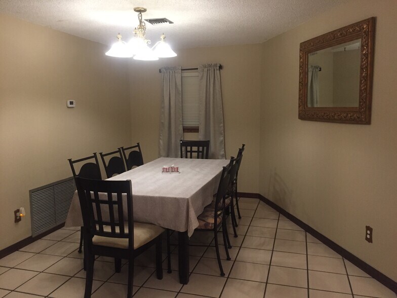 Building Photo - 4807 Shetland Trl