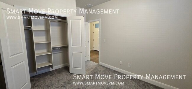 Building Photo - 10712 W Leilani Dr