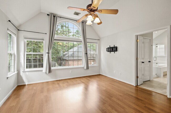 Building Photo - 35 Dovewing Pl