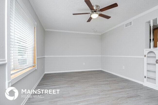Building Photo - 2552 Bucida Dr