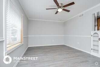Building Photo - 2552 Bucida Dr