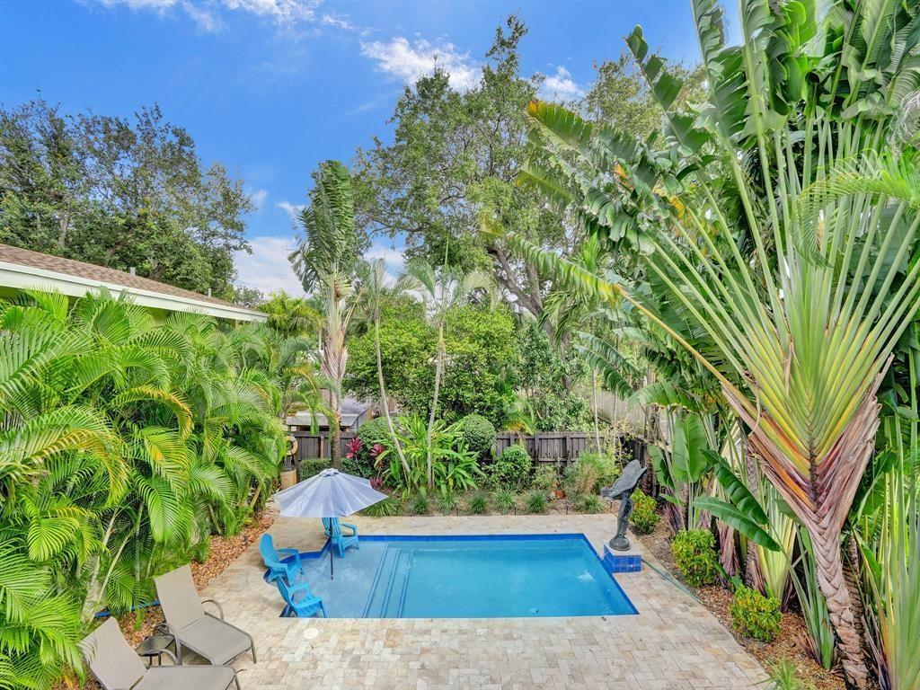 Building Photo - 814 SE 13th St