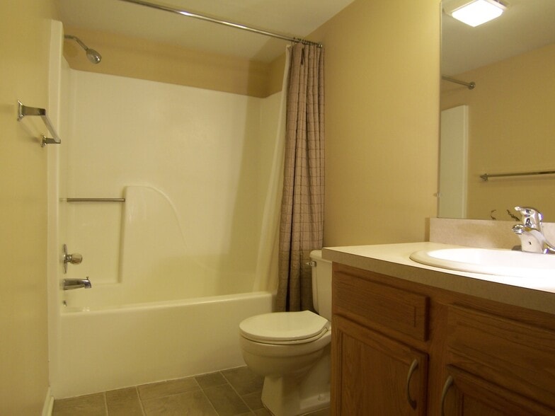 Bathroom - 109 Fieldcrest St