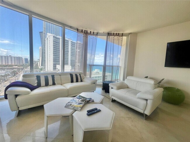 Building Photo - 16699 Collins Ave