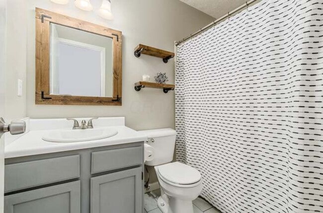 Building Photo - 3539 Westbay Dr