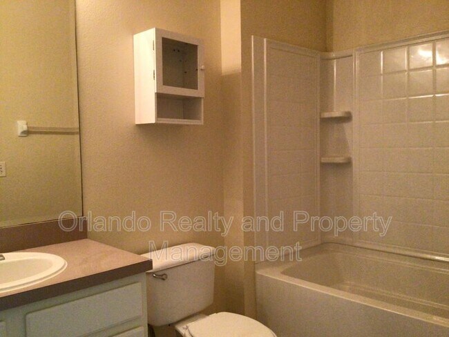 Building Photo - 264 Monroe Cir