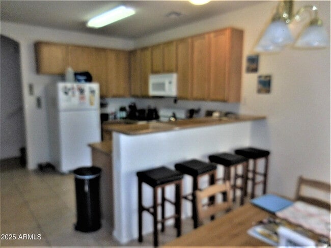 Building Photo - 2600 E Springfield Pl
