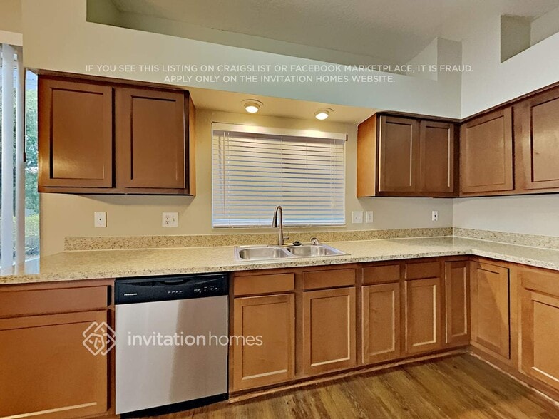 Building Photo - 13001 St Filagree Dr