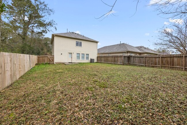 Building Photo - 4500 Upland Cir Dr